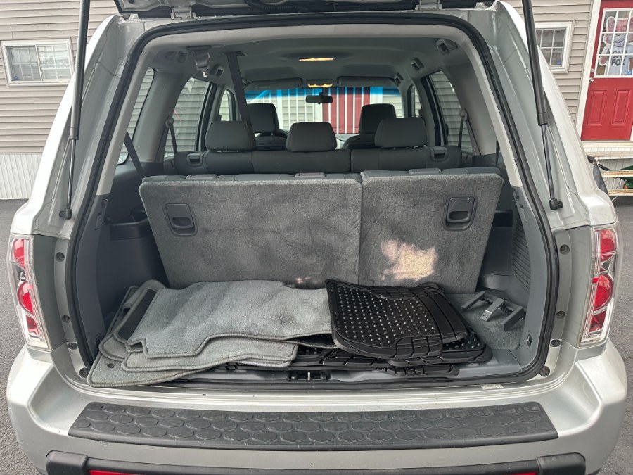 2006 Honda Pilot 4WD LX AT, available for sale in Paterson, New Jersey | DZ Automall. Paterson, New Jersey 2006 Honda Pilot 4WD LX AT, available for sale in Paterson, New Jersey | DZ Automall. Paterson, New Jersey