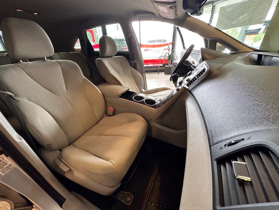 2009 Toyota Venza 4dr Wgn I4 FWD (Natl), available for sale in West Hartford, Connecticut | AutoMax. West Hartford, Connecticut 2009 Toyota Venza 4dr Wgn I4 FWD (Natl), available for sale in West Hartford, Connecticut | AutoMax. West Hartford, Connecticut