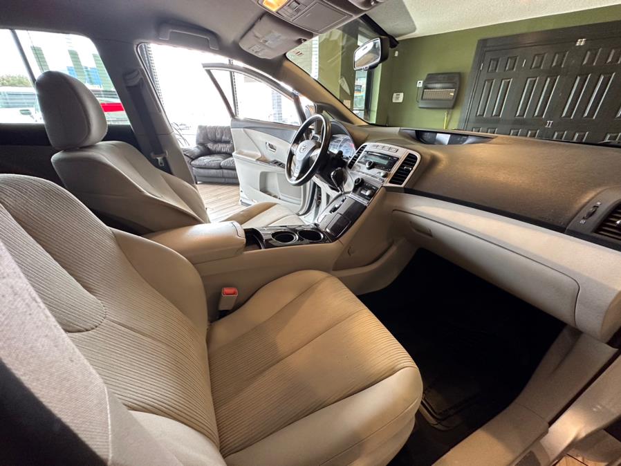 2009 Toyota Venza 4dr Wgn I4 FWD (Natl), available for sale in West Hartford, Connecticut | AutoMax. West Hartford, Connecticut 2009 Toyota Venza 4dr Wgn I4 FWD (Natl), available for sale in West Hartford, Connecticut | AutoMax. West Hartford, Connecticut