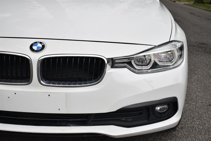2018 BMW 3 Series 320i xDrive AWD 4dr Sedan, available for sale in Great Neck, New York | Camy Cars. Great Neck, New York 2018 BMW 3 Series 320i xDrive AWD 4dr Sedan, available for sale in Great Neck, New York | Camy Cars. Great Neck, New York