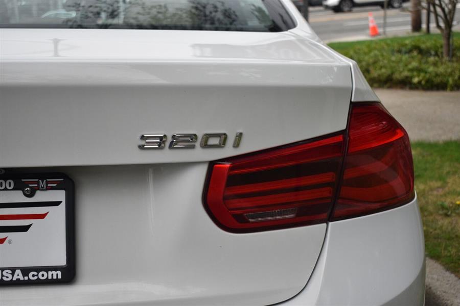 2018 BMW 3 Series 320i xDrive AWD 4dr Sedan, available for sale in Great Neck, New York | Camy Cars. Great Neck, New York 2018 BMW 3 Series 320i xDrive AWD 4dr Sedan, available for sale in Great Neck, New York | Camy Cars. Great Neck, New York