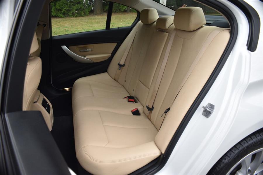 2018 BMW 3 Series 320i xDrive AWD 4dr Sedan, available for sale in Great Neck, New York | Camy Cars. Great Neck, New York 2018 BMW 3 Series 320i xDrive AWD 4dr Sedan, available for sale in Great Neck, New York | Camy Cars. Great Neck, New York