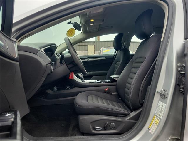 2014 Ford Fusion SE, available for sale in Stratford, Connecticut | Wiz Leasing Inc. Stratford, Connecticut 2014 Ford Fusion SE, available for sale in Stratford, Connecticut | Wiz Leasing Inc. Stratford, Connecticut