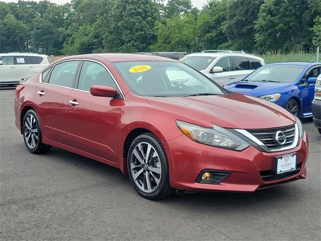 2016 Nissan Altima 2.5 SR, available for sale in Stratford, Connecticut | Wiz Leasing Inc. Stratford, Connecticut 2016 Nissan Altima 2.5 SR, available for sale in Stratford, Connecticut | Wiz Leasing Inc. Stratford, Connecticut