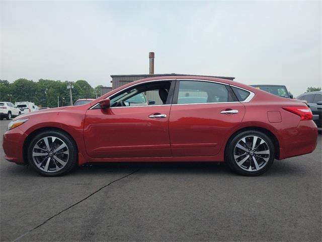 2016 Nissan Altima 2.5 SR, available for sale in Stratford, Connecticut | Wiz Leasing Inc. Stratford, Connecticut 2016 Nissan Altima 2.5 SR, available for sale in Stratford, Connecticut | Wiz Leasing Inc. Stratford, Connecticut