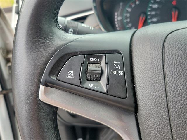 2017 Chevrolet Trax LT, available for sale in Stratford, Connecticut | Wiz Leasing Inc. Stratford, Connecticut 2017 Chevrolet Trax LT, available for sale in Stratford, Connecticut | Wiz Leasing Inc. Stratford, Connecticut