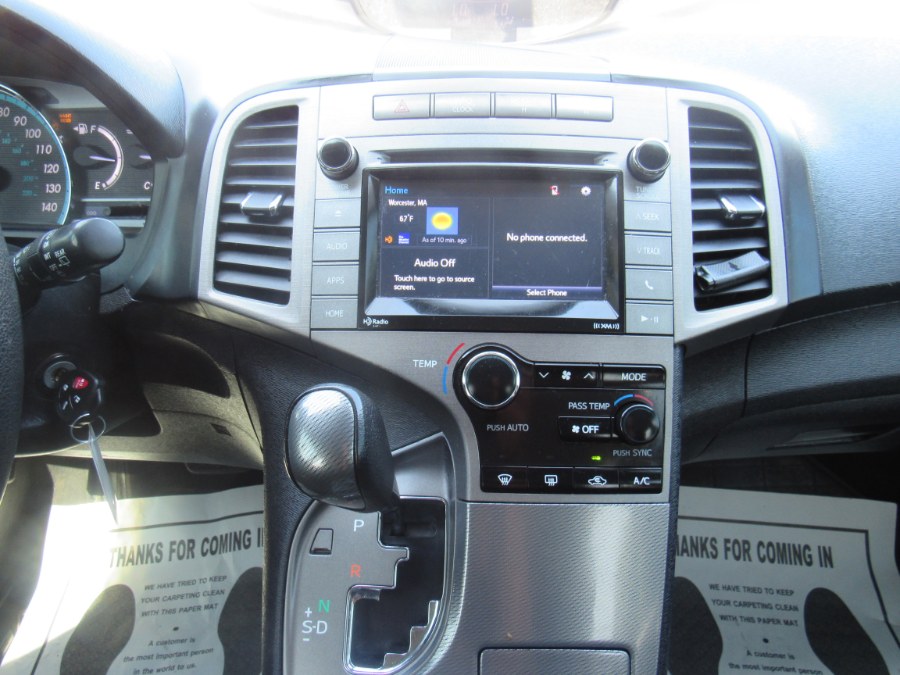 2015 Toyota Venza LE, available for sale in Worcester, Massachusetts | Hilario's Auto Sales Inc.. Worcester, Massachusetts 2015 Toyota Venza LE, available for sale in Worcester, Massachusetts | Hilario's Auto Sales Inc.. Worcester, Massachusetts