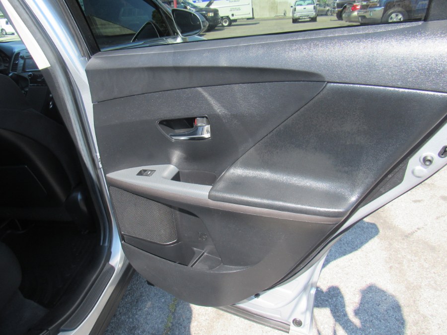2015 Toyota Venza LE, available for sale in Worcester, Massachusetts | Hilario's Auto Sales Inc.. Worcester, Massachusetts 2015 Toyota Venza LE, available for sale in Worcester, Massachusetts | Hilario's Auto Sales Inc.. Worcester, Massachusetts