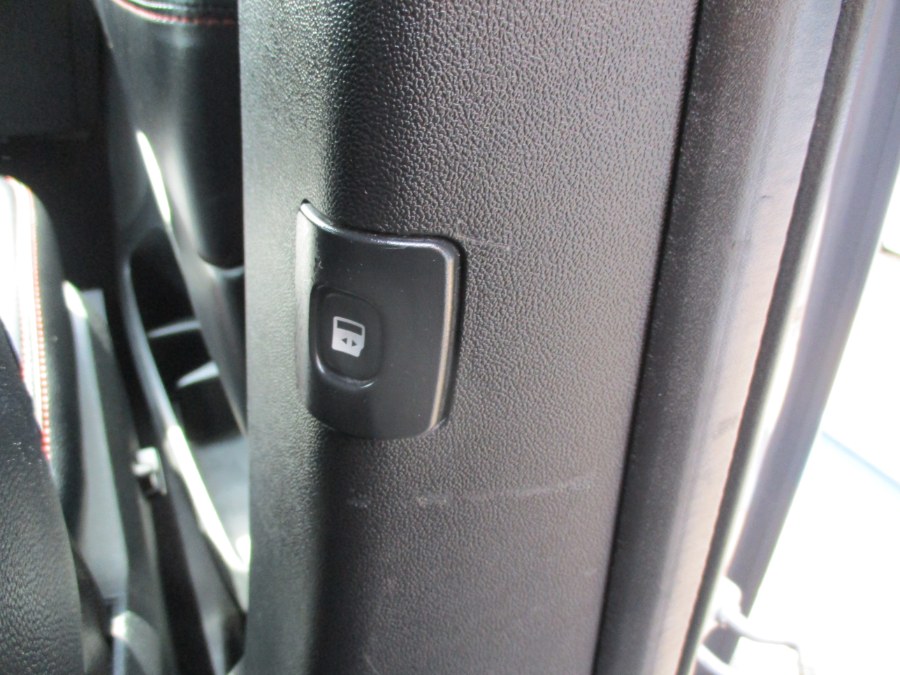 2014 Dodge Grand Caravan 4dr Wgn R/T, available for sale in Meriden, Connecticut | Cos Central Auto. Meriden, Connecticut 2014 Dodge Grand Caravan 4dr Wgn R/T, available for sale in Meriden, Connecticut | Cos Central Auto. Meriden, Connecticut