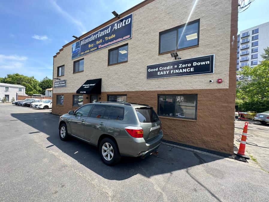 2010 Toyota Highlander 4WD 4dr V6 SE (Natl), available for sale in Revere, Massachusetts | Wonderland Auto. Revere, Massachusetts 2010 Toyota Highlander 4WD 4dr V6 SE (Natl), available for sale in Revere, Massachusetts | Wonderland Auto. Revere, Massachusetts