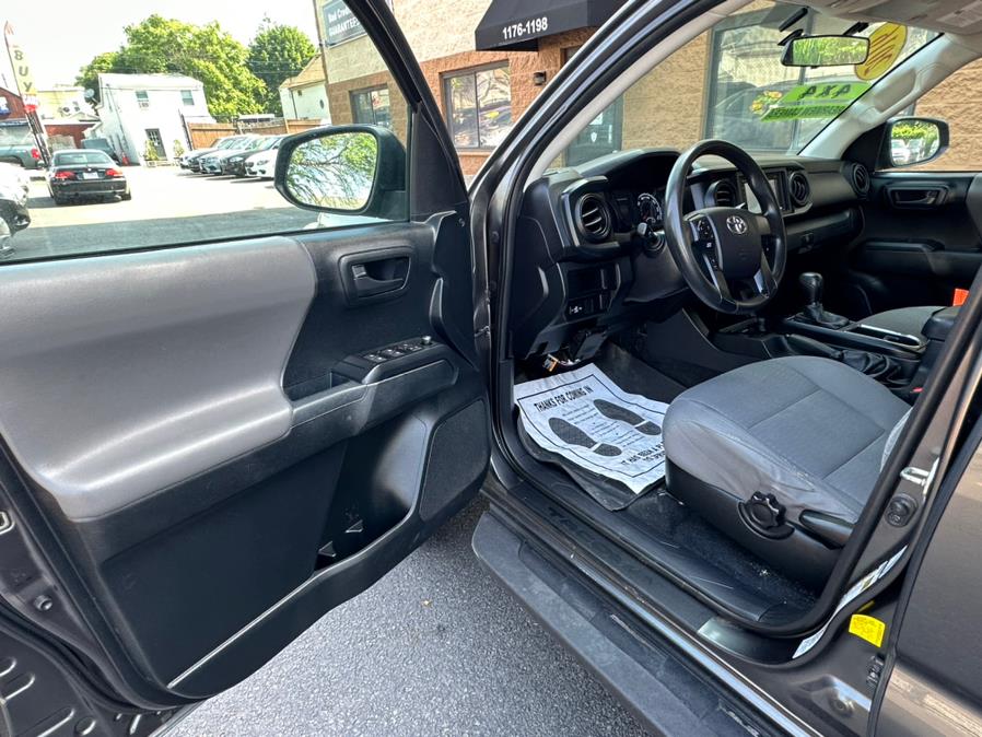 2016 Toyota Tacoma 4WD Double Cab V6 AT SR (Natl), available for sale in Revere, Massachusetts | Wonderland Auto. Revere, Massachusetts 2016 Toyota Tacoma 4WD Double Cab V6 AT SR (Natl), available for sale in Revere, Massachusetts | Wonderland Auto. Revere, Massachusetts