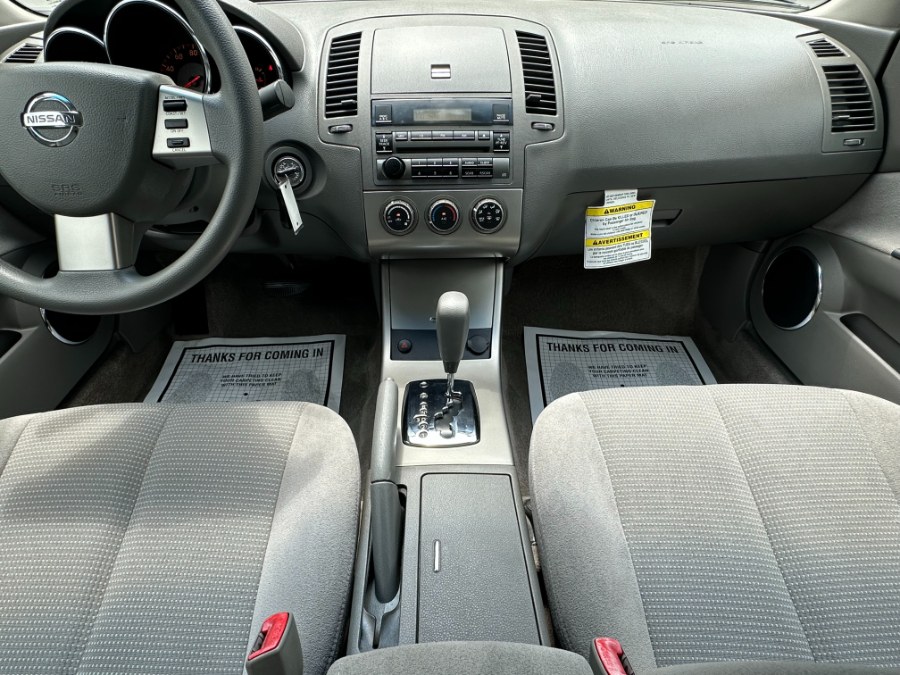 2005 Nissan Altima 4dr Sdn I4 Auto 2.5 S, available for sale in Paterson, New Jersey | DZ Automall. Paterson, New Jersey 2005 Nissan Altima 4dr Sdn I4 Auto 2.5 S, available for sale in Paterson, New Jersey | DZ Automall. Paterson, New Jersey