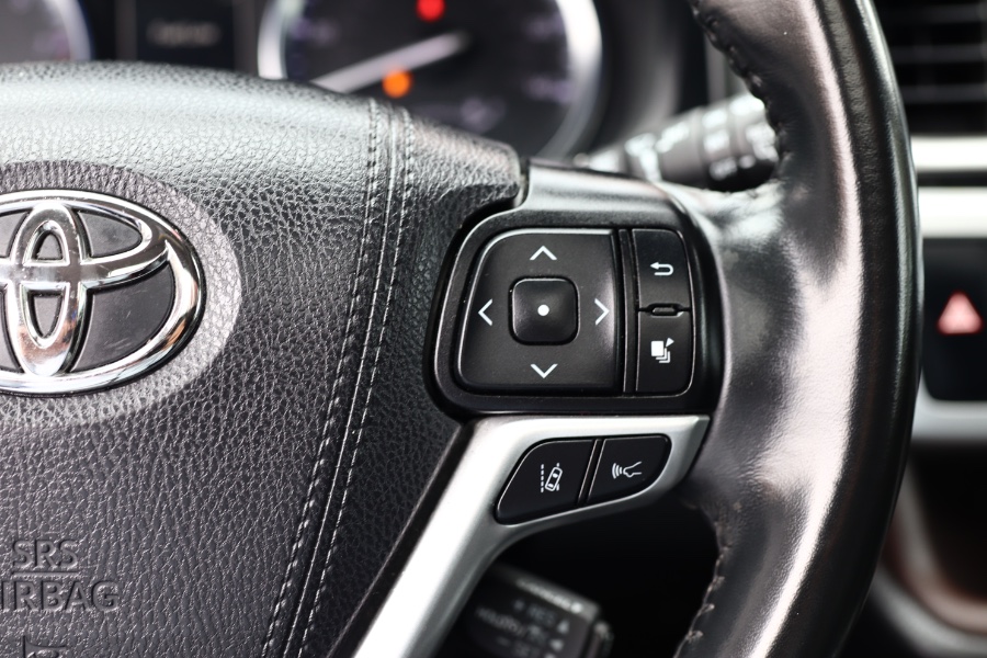 2019 Toyota Highlander XLE V6 AWD (Natl), available for sale in Jamaica, New York | Hillside Auto Mall Inc.. Jamaica, New York 2019 Toyota Highlander XLE V6 AWD (Natl), available for sale in Jamaica, New York | Hillside Auto Mall Inc.. Jamaica, New York