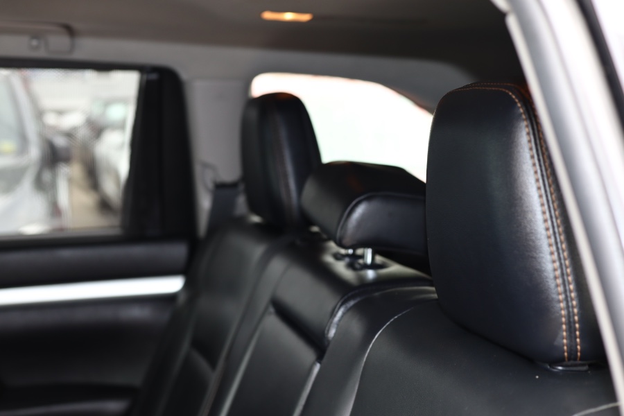 2019 Toyota Highlander XLE V6 AWD (Natl), available for sale in Jamaica, New York | Hillside Auto Mall Inc.. Jamaica, New York 2019 Toyota Highlander XLE V6 AWD (Natl), available for sale in Jamaica, New York | Hillside Auto Mall Inc.. Jamaica, New York