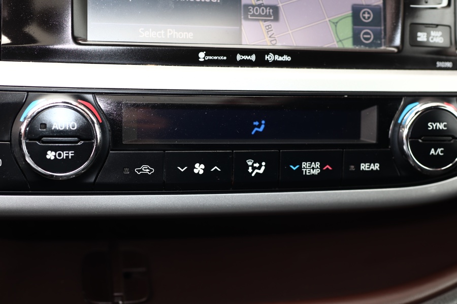 2019 Toyota Highlander XLE V6 AWD (Natl), available for sale in Jamaica, New York | Hillside Auto Mall Inc.. Jamaica, New York 2019 Toyota Highlander XLE V6 AWD (Natl), available for sale in Jamaica, New York | Hillside Auto Mall Inc.. Jamaica, New York