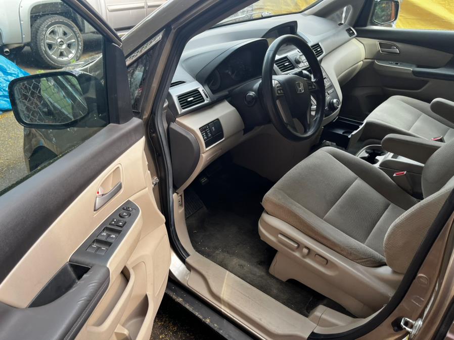 2011 Honda Odyssey 5dr EX, available for sale in Corona, New York | Raymonds Cars Inc. Corona, New York 2011 Honda Odyssey 5dr EX, available for sale in Corona, New York | Raymonds Cars Inc. Corona, New York