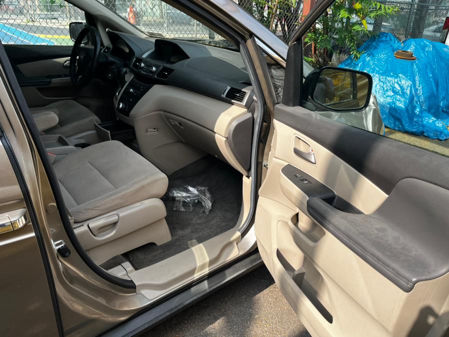 2011 Honda Odyssey 5dr EX, available for sale in Corona, New York | Raymonds Cars Inc. Corona, New York 2011 Honda Odyssey 5dr EX, available for sale in Corona, New York | Raymonds Cars Inc. Corona, New York