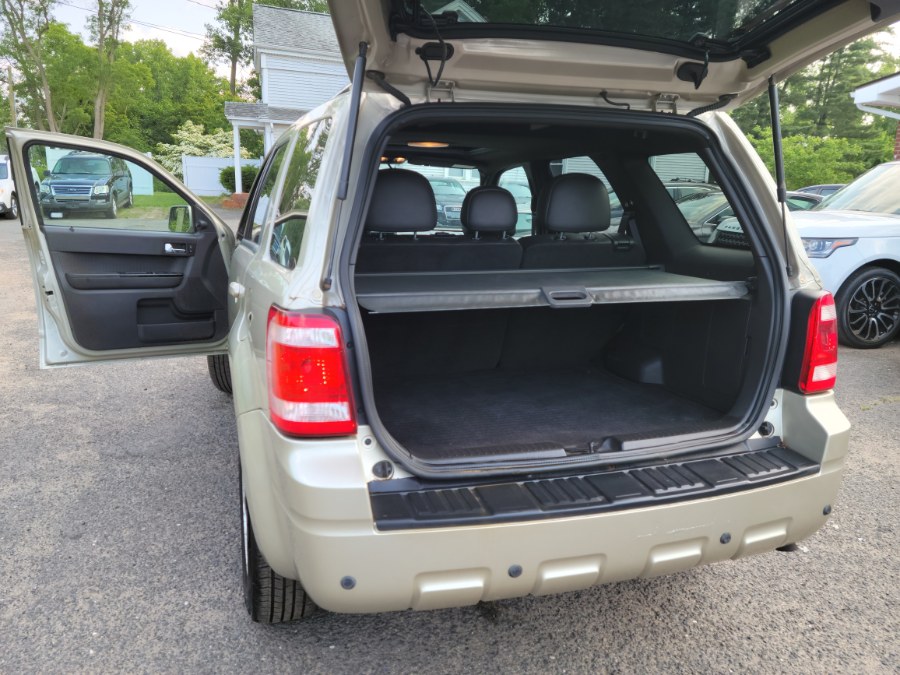 2011 Ford Escape 4WD 4dr Limited Leather & Sunroof, available for sale in East Windsor, Connecticut | Toro Auto. East Windsor, Connecticut 2011 Ford Escape 4WD 4dr Limited Leather & Sunroof, available for sale in East Windsor, Connecticut | Toro Auto. East Windsor, Connecticut