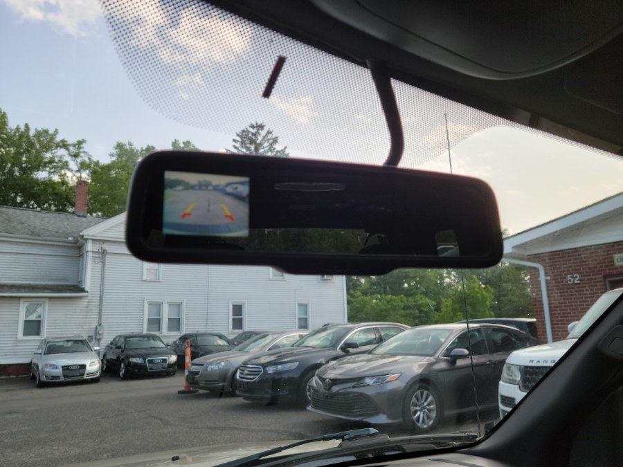 2011 Ford Escape 4WD 4dr Limited Leather & Sunroof, available for sale in East Windsor, Connecticut | Toro Auto. East Windsor, Connecticut 2011 Ford Escape 4WD 4dr Limited Leather & Sunroof, available for sale in East Windsor, Connecticut | Toro Auto. East Windsor, Connecticut