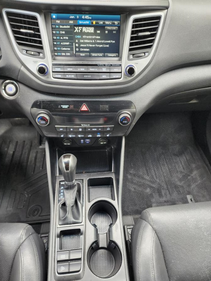 2017 Hyundai Tucson LIMITED, available for sale in Springfield, Massachusetts | Fast Lane Auto Sales & Service, Inc. . Springfield, Massachusetts 2017 Hyundai Tucson LIMITED, available for sale in Springfield, Massachusetts | Fast Lane Auto Sales & Service, Inc. . Springfield, Massachusetts