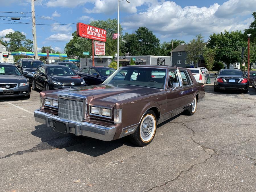 1988 Lincoln Town Car 4dr Sedan Signature, available for sale in Springfield, Massachusetts | Absolute Motors Inc. Springfield, Massachusetts