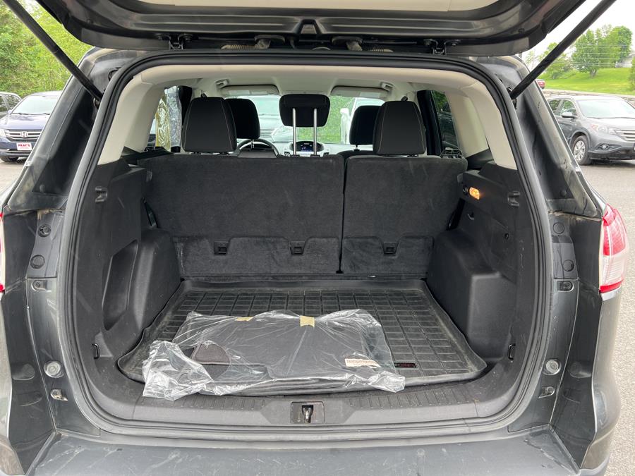 2016 Ford Escape 4WD 4dr SE, available for sale in Bangor , Maine | Pray's Auto Sales . Bangor , Maine 2016 Ford Escape 4WD 4dr SE, available for sale in Bangor , Maine | Pray's Auto Sales . Bangor , Maine