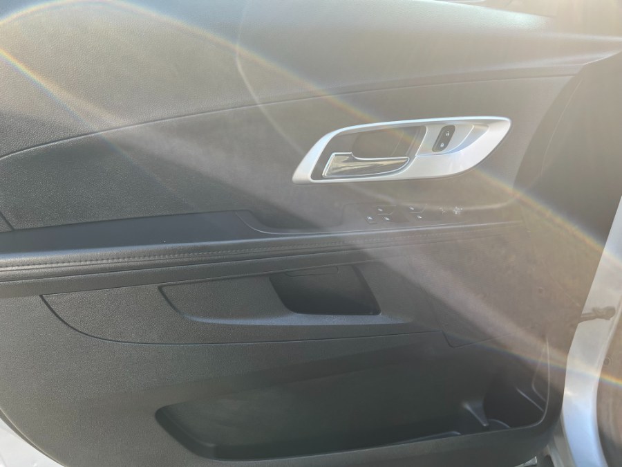 2016 Chevrolet Equinox AWD 4dr LS, available for sale in Bristol, Connecticut | Bristol Auto Center LLC. Bristol, Connecticut 2016 Chevrolet Equinox AWD 4dr LS, available for sale in Bristol, Connecticut | Bristol Auto Center LLC. Bristol, Connecticut