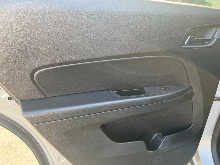 2016 Chevrolet Equinox AWD 4dr LS, available for sale in Bristol, Connecticut | Bristol Auto Center LLC. Bristol, Connecticut 2016 Chevrolet Equinox AWD 4dr LS, available for sale in Bristol, Connecticut | Bristol Auto Center LLC. Bristol, Connecticut