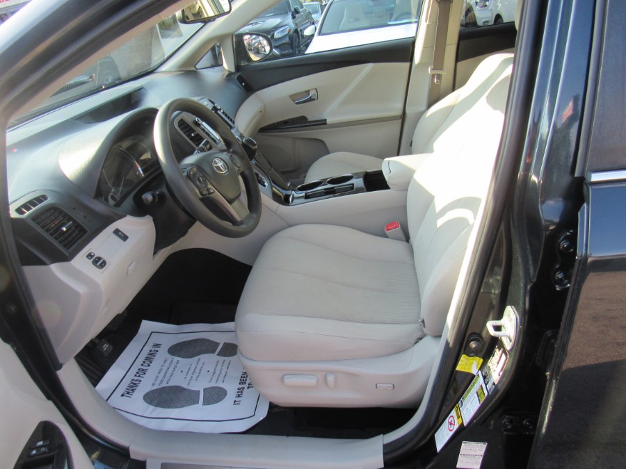 2013 Toyota Venza LE, available for sale in Worcester, Massachusetts | Hilario's Auto Sales Inc.. Worcester, Massachusetts 2013 Toyota Venza LE, available for sale in Worcester, Massachusetts | Hilario's Auto Sales Inc.. Worcester, Massachusetts