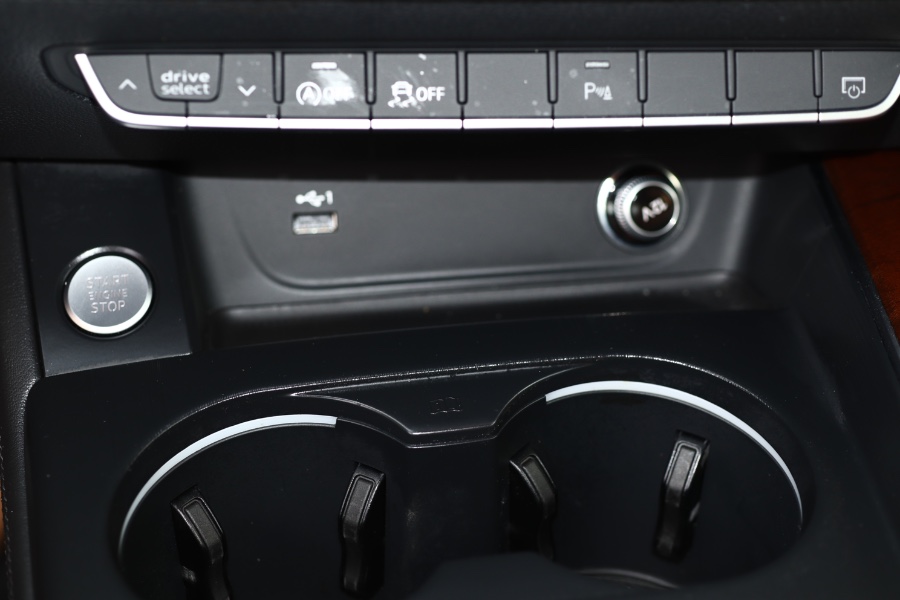 2019 Audi A4 Premium Plus 45 TFSI quattro, available for sale in Jamaica, New York | Hillside Auto Mall Inc.. Jamaica, New York 2019 Audi A4 Premium Plus 45 TFSI quattro, available for sale in Jamaica, New York | Hillside Auto Mall Inc.. Jamaica, New York