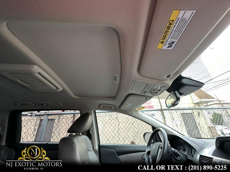 2015 Honda Odyssey 5dr EX-L w/Navi, available for sale in Elizabeth, New Jersey | NJ Exotic Motors. Elizabeth, New Jersey 2015 Honda Odyssey 5dr EX-L w/Navi, available for sale in Elizabeth, New Jersey | NJ Exotic Motors. Elizabeth, New Jersey