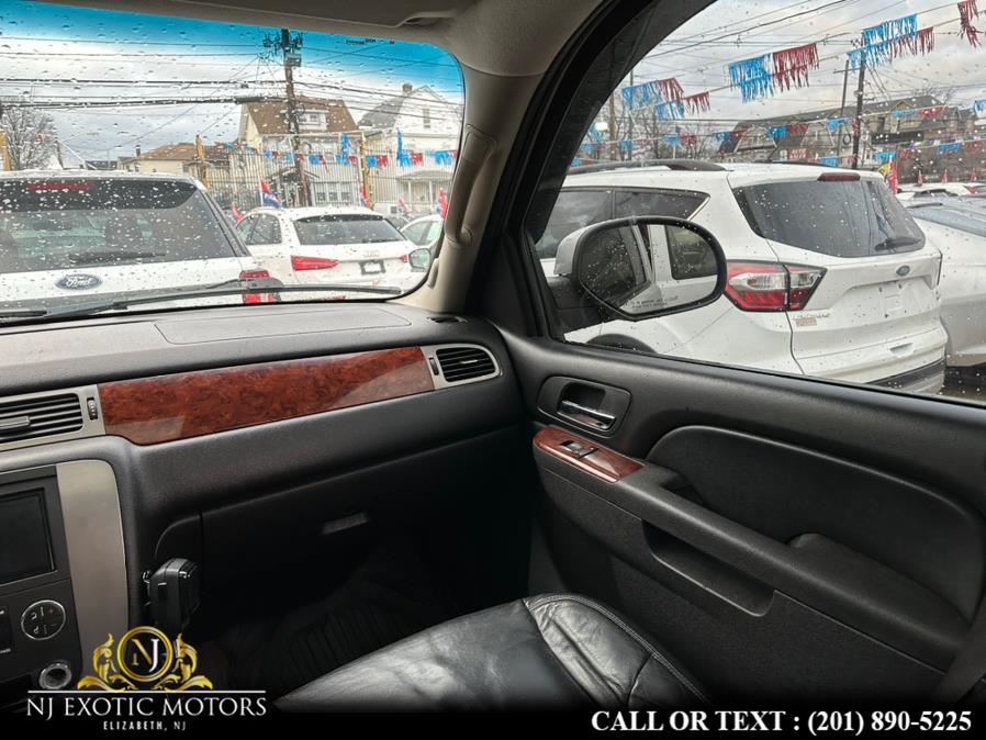 2011 GMC Yukon XL 4WD 4dr 1500 SLE, available for sale in Elizabeth, New Jersey | NJ Exotic Motors. Elizabeth, New Jersey 2011 GMC Yukon XL 4WD 4dr 1500 SLE, available for sale in Elizabeth, New Jersey | NJ Exotic Motors. Elizabeth, New Jersey