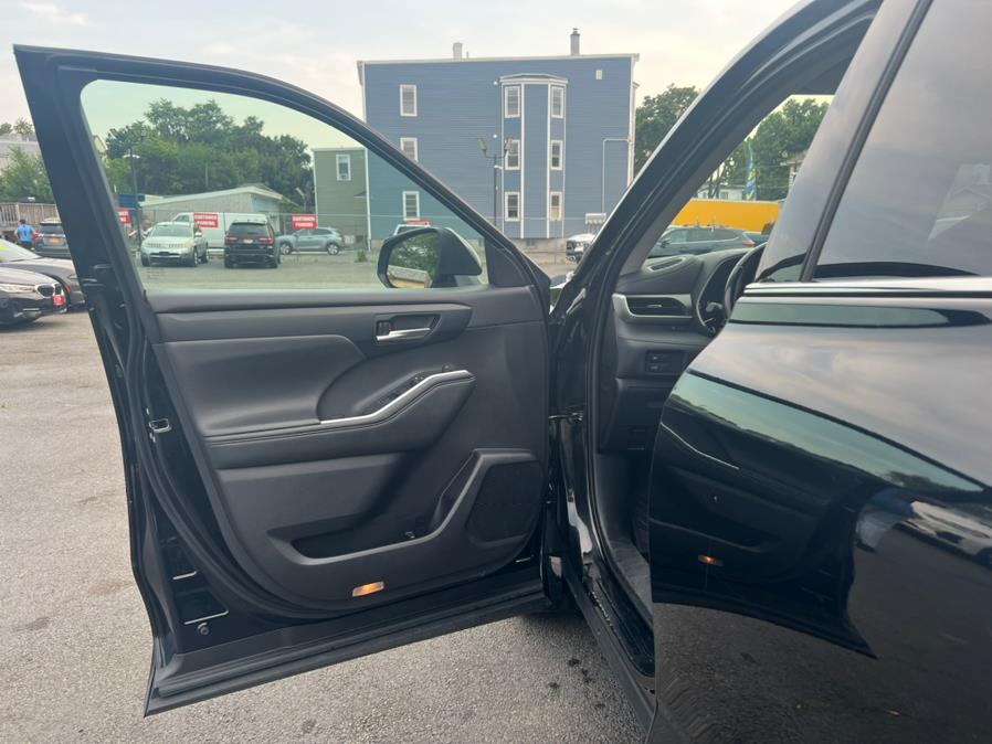 2021 Toyota Highlander XLE AWD (Natl), available for sale in Irvington , New Jersey | Auto Haus of Irvington Corp. Irvington , New Jersey 2021 Toyota Highlander XLE AWD (Natl), available for sale in Irvington , New Jersey | Auto Haus of Irvington Corp. Irvington , New Jersey