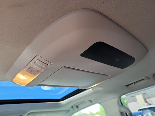 2013 Toyota Land Cruiser Base, available for sale in Stratford, Connecticut | Wiz Leasing Inc. Stratford, Connecticut 2013 Toyota Land Cruiser Base, available for sale in Stratford, Connecticut | Wiz Leasing Inc. Stratford, Connecticut