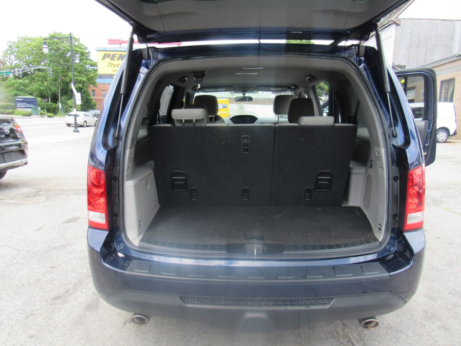 2015 Honda Pilot EX, available for sale in Worcester, Massachusetts | Hilario's Auto Sales Inc.. Worcester, Massachusetts 2015 Honda Pilot EX, available for sale in Worcester, Massachusetts | Hilario's Auto Sales Inc.. Worcester, Massachusetts