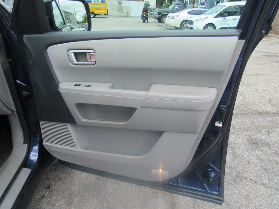 2015 Honda Pilot EX, available for sale in Worcester, Massachusetts | Hilario's Auto Sales Inc.. Worcester, Massachusetts 2015 Honda Pilot EX, available for sale in Worcester, Massachusetts | Hilario's Auto Sales Inc.. Worcester, Massachusetts