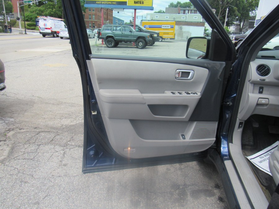 2015 Honda Pilot EX, available for sale in Worcester, Massachusetts | Hilario's Auto Sales Inc.. Worcester, Massachusetts 2015 Honda Pilot EX, available for sale in Worcester, Massachusetts | Hilario's Auto Sales Inc.. Worcester, Massachusetts