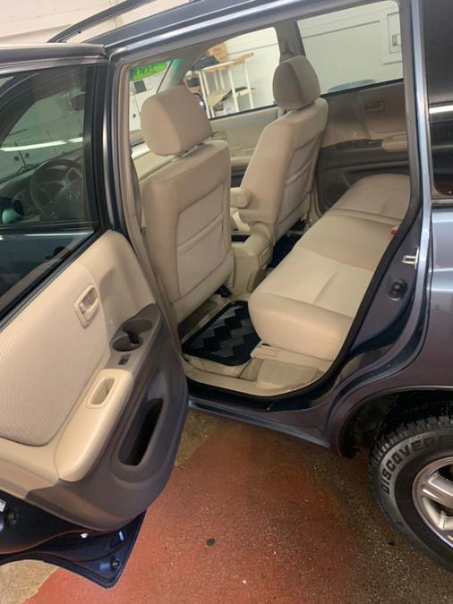 2006 Toyota Highlander 4dr V6 4WD Sport w/3rd Row, available for sale in Barre, Vermont | Routhier Auto Center. Barre, Vermont 2006 Toyota Highlander 4dr V6 4WD Sport w/3rd Row, available for sale in Barre, Vermont | Routhier Auto Center. Barre, Vermont