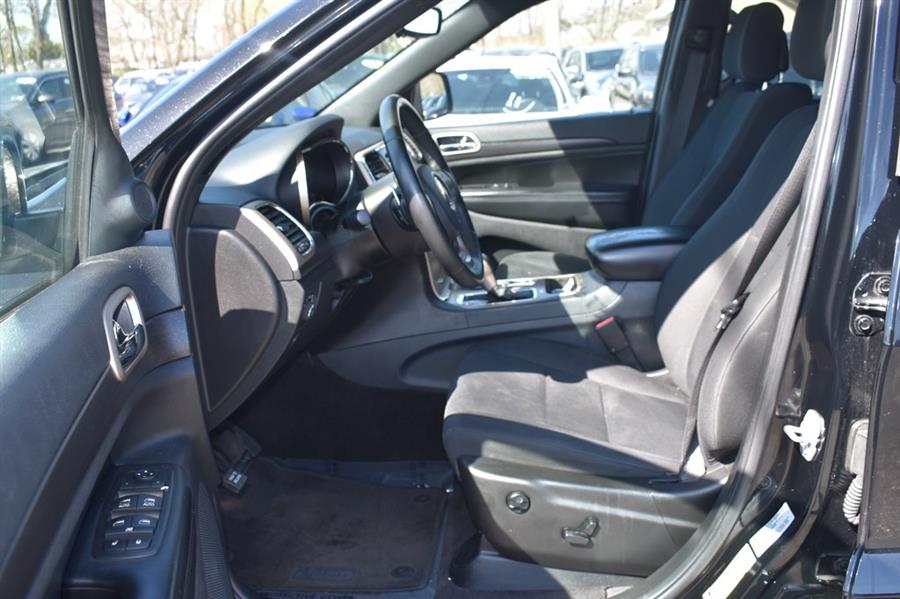2017 Jeep Grand Cherokee LAREDO, available for sale in Patchogue, New York | 112 Auto Plaza. Patchogue, New York 2017 Jeep Grand Cherokee LAREDO, available for sale in Patchogue, New York | 112 Auto Plaza. Patchogue, New York