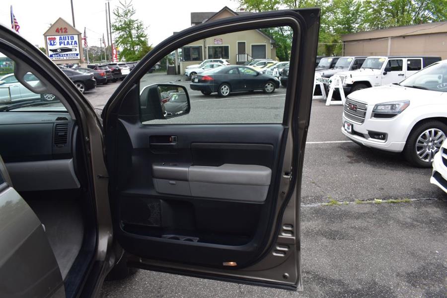 2010 Toyota Tundra CREWMAX SR5, available for sale in Patchogue, New York | 112 Auto Plaza. Patchogue, New York 2010 Toyota Tundra CREWMAX SR5, available for sale in Patchogue, New York | 112 Auto Plaza. Patchogue, New York