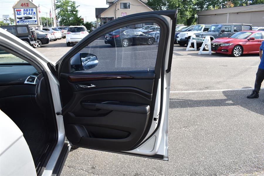 2016 Cadillac Srx LUXURY COLLECTION, available for sale in Patchogue, New York | 112 Auto Plaza. Patchogue, New York 2016 Cadillac Srx LUXURY COLLECTION, available for sale in Patchogue, New York | 112 Auto Plaza. Patchogue, New York