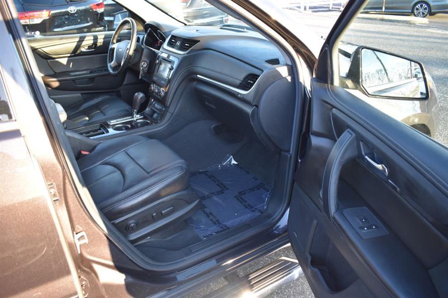 2017 Chevrolet Traverse LT, available for sale in Patchogue, New York | 112 Auto Plaza. Patchogue, New York 2017 Chevrolet Traverse LT, available for sale in Patchogue, New York | 112 Auto Plaza. Patchogue, New York
