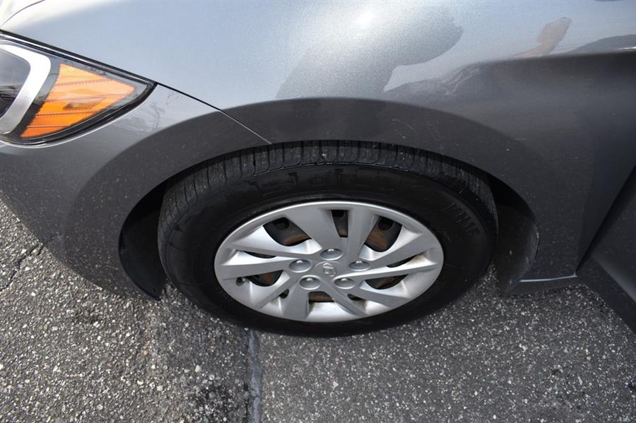 2018 Hyundai Elantra SE, available for sale in Patchogue, New York | 112 Auto Plaza. Patchogue, New York 2018 Hyundai Elantra SE, available for sale in Patchogue, New York | 112 Auto Plaza. Patchogue, New York