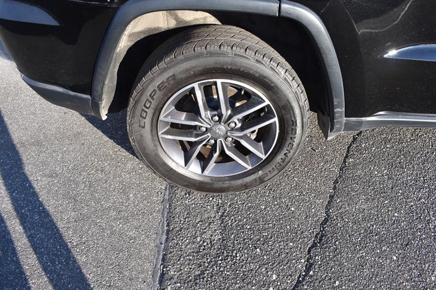 2017 Jeep Grand Cherokee LIMITED, available for sale in Patchogue, New York | 112 Auto Plaza. Patchogue, New York 2017 Jeep Grand Cherokee LIMITED, available for sale in Patchogue, New York | 112 Auto Plaza. Patchogue, New York