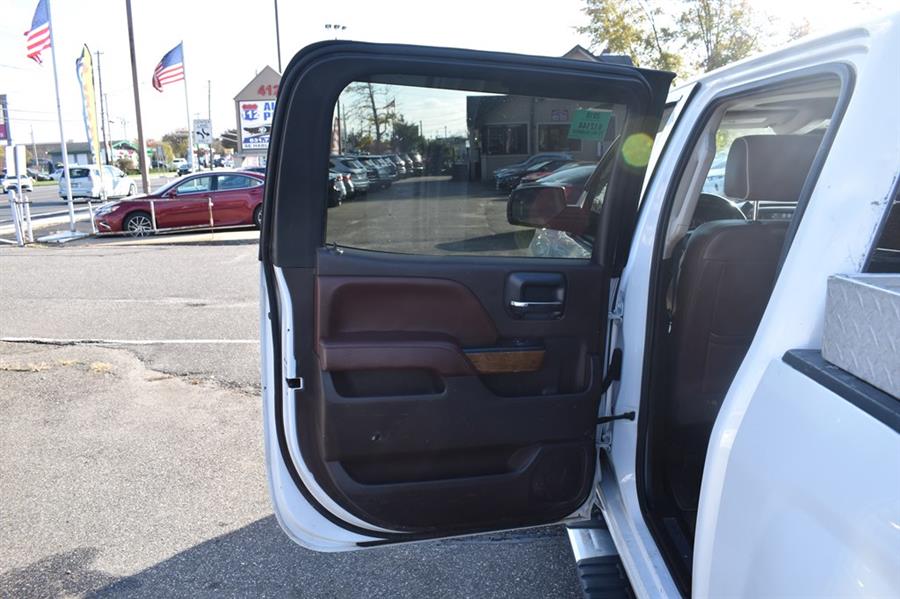 2018 Chevrolet Silverado 1500 HIGH COUNTRY, available for sale in Patchogue, New York | 112 Auto Plaza. Patchogue, New York 2018 Chevrolet Silverado 1500 HIGH COUNTRY, available for sale in Patchogue, New York | 112 Auto Plaza. Patchogue, New York