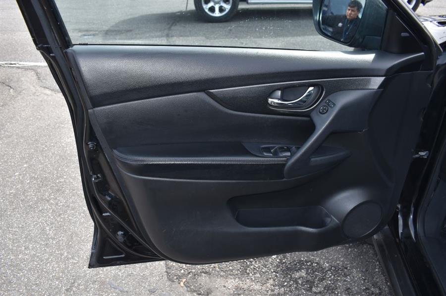 2014 Nissan Rogue S, available for sale in Patchogue, New York | 112 Auto Plaza. Patchogue, New York 2014 Nissan Rogue S, available for sale in Patchogue, New York | 112 Auto Plaza. Patchogue, New York
