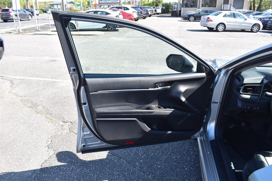 2022 Toyota Camry SE, available for sale in Patchogue, New York | 112 Auto Plaza. Patchogue, New York 2022 Toyota Camry SE, available for sale in Patchogue, New York | 112 Auto Plaza. Patchogue, New York