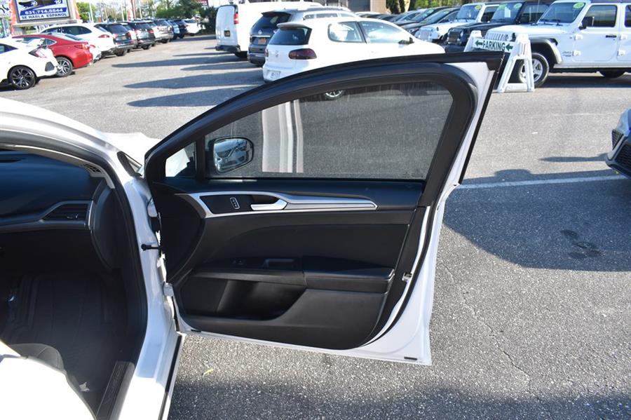 2018 Ford Fusion SE HYBRID, available for sale in Patchogue, New York | 112 Auto Plaza. Patchogue, New York 2018 Ford Fusion SE HYBRID, available for sale in Patchogue, New York | 112 Auto Plaza. Patchogue, New York