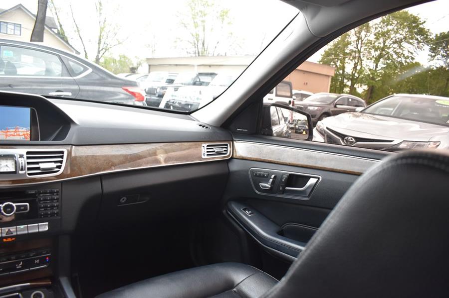 2014 Mercedes-benz E-class E350 4MATIC, available for sale in Patchogue, New York | 112 Auto Plaza. Patchogue, New York 2014 Mercedes-benz E-class E350 4MATIC, available for sale in Patchogue, New York | 112 Auto Plaza. Patchogue, New York