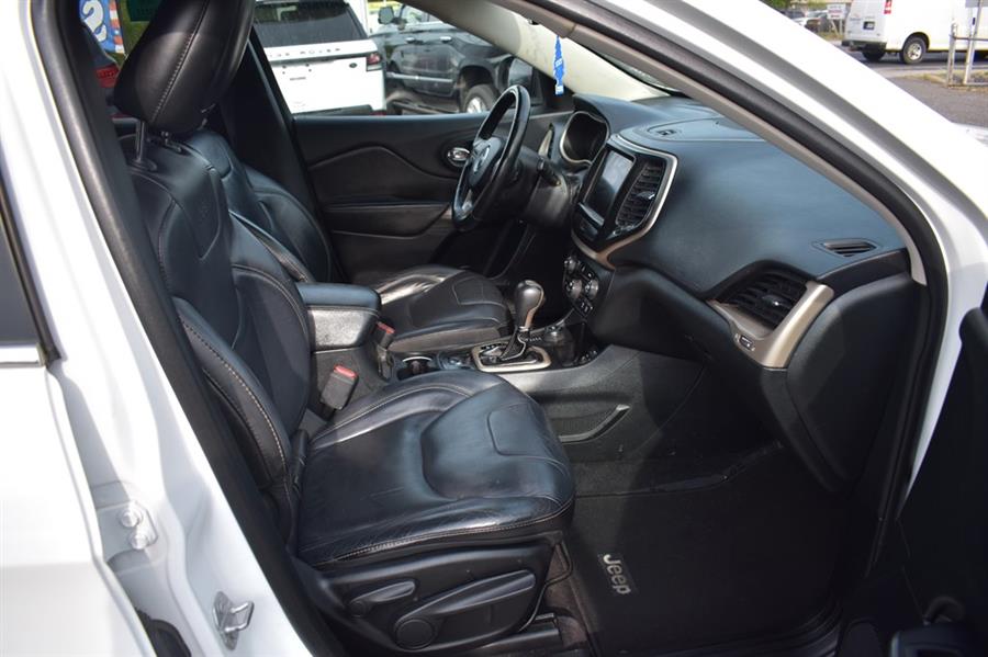 2016 Jeep Cherokee LIMITED, available for sale in Patchogue, New York | 112 Auto Plaza. Patchogue, New York 2016 Jeep Cherokee LIMITED, available for sale in Patchogue, New York | 112 Auto Plaza. Patchogue, New York